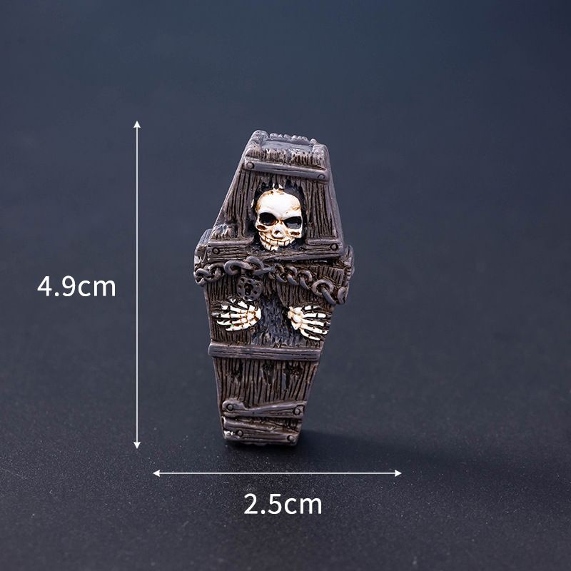 Miniature Graveyard Scene Set