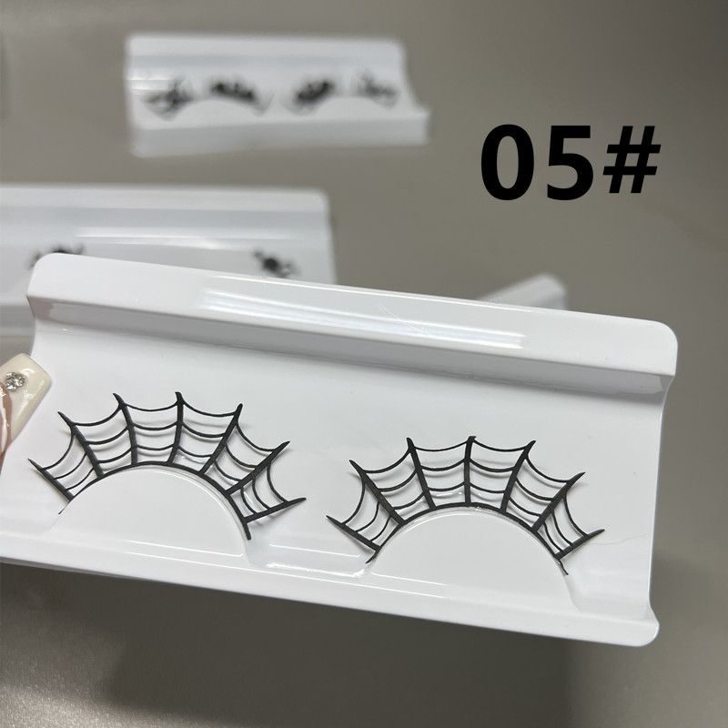 Cut Out Cobweb Lashes