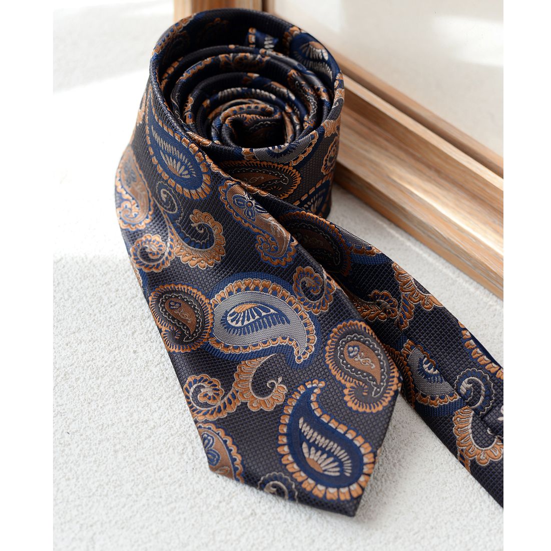 Retro Pattern Tie for Suits - Modomu