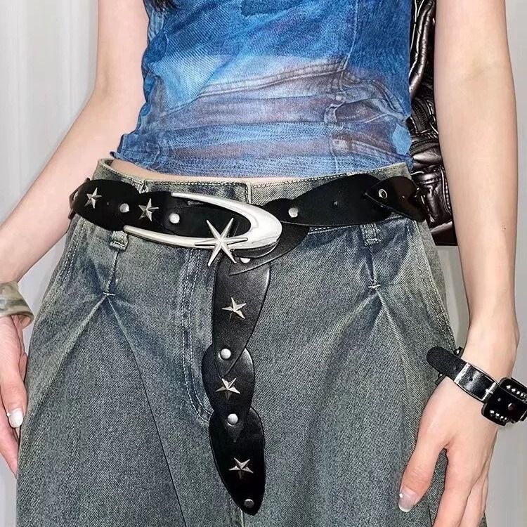 Star Stud Petal Belt