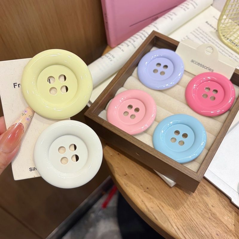 Oversized Button Fringe Clips