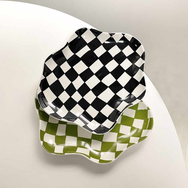 Wavy Edge Checkerboard Plate