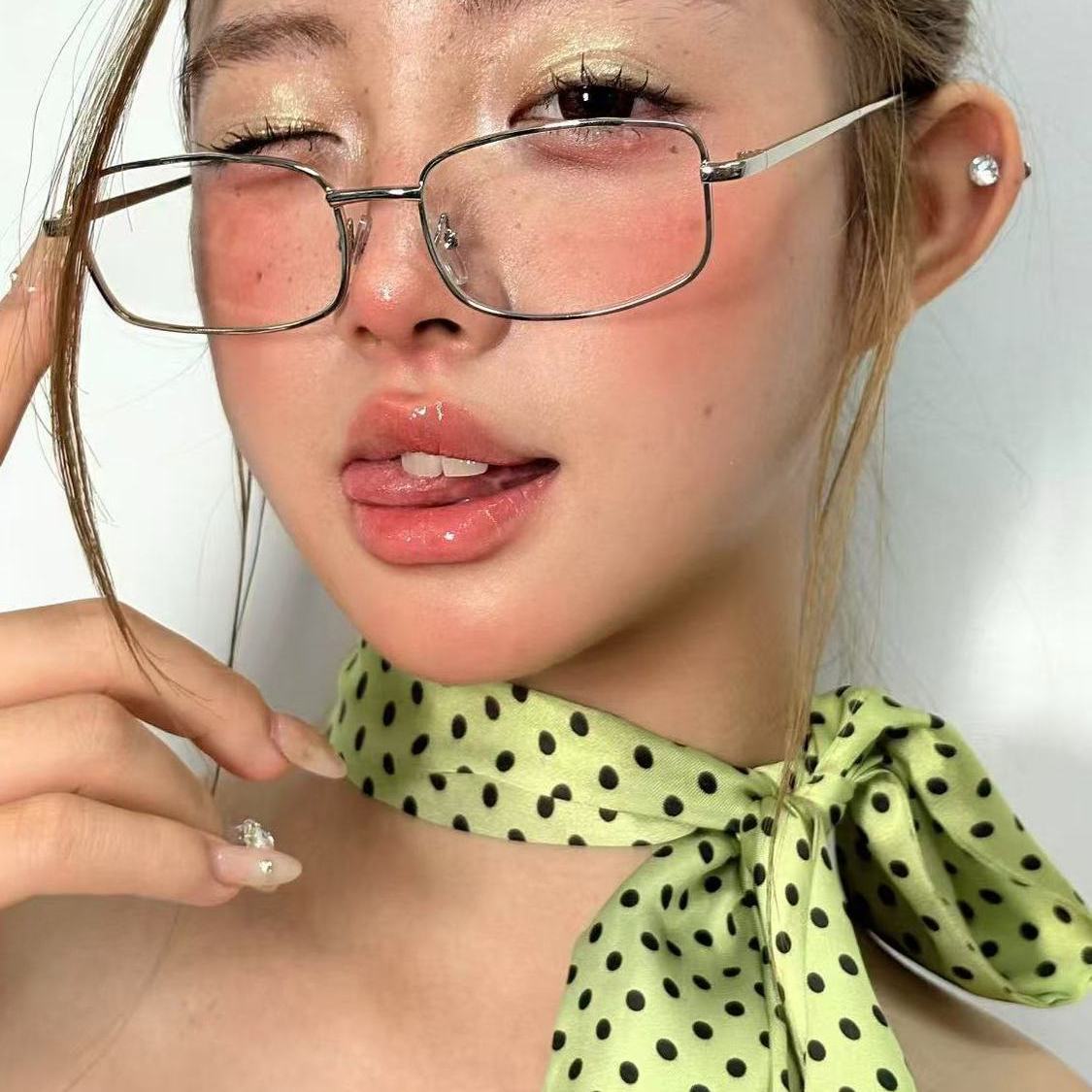 Retro Polka Dot Silk Scarf - Modomu