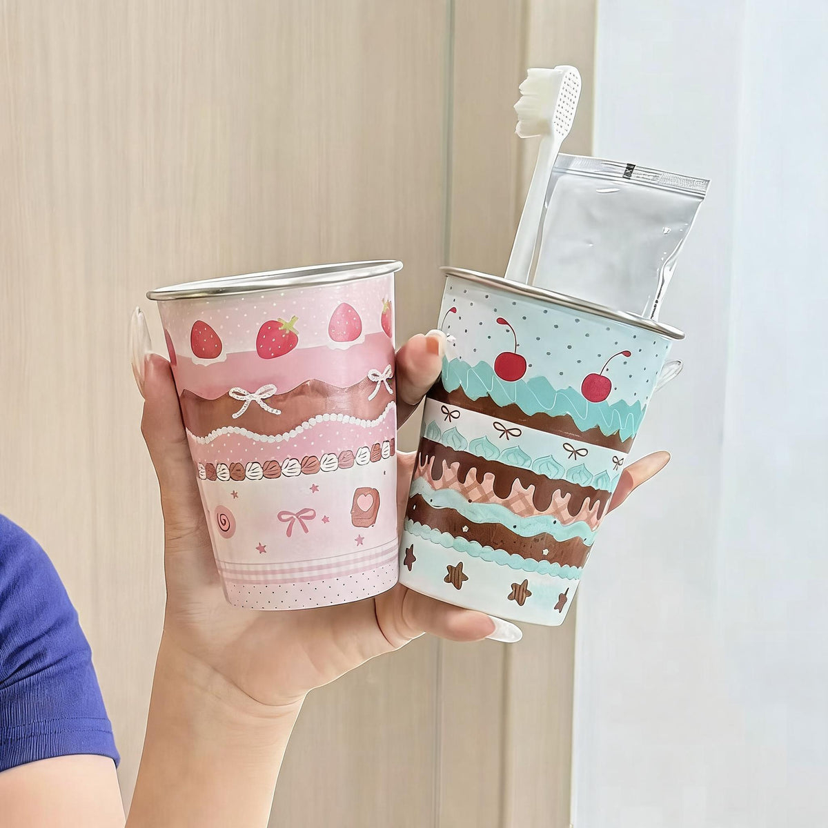 Strawberry Cake Toothbrush Cup