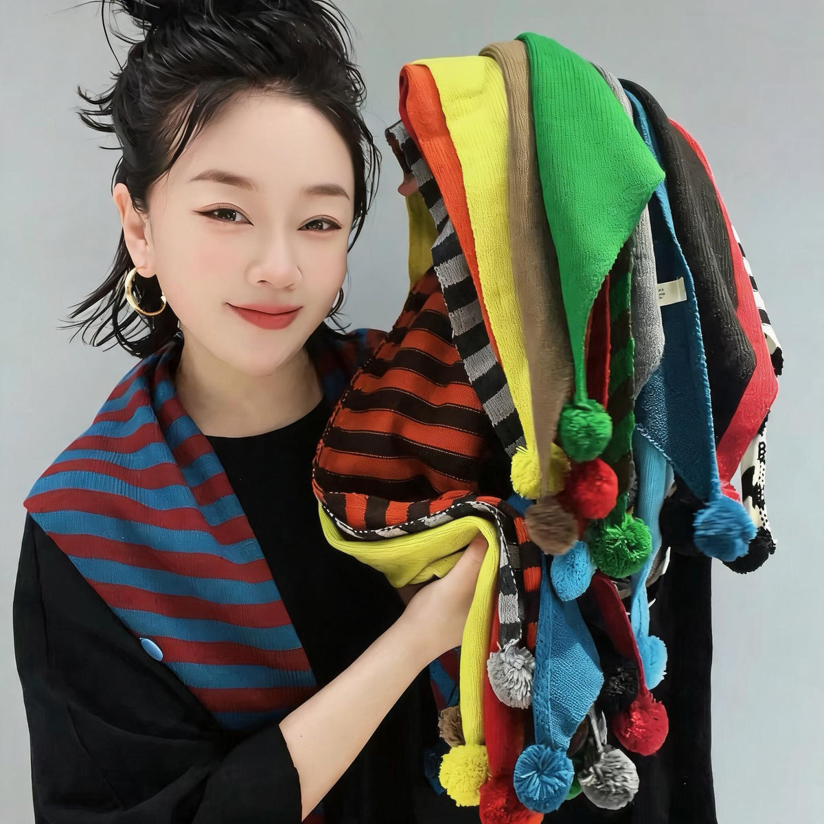 Pom Pom Knit Kerchief