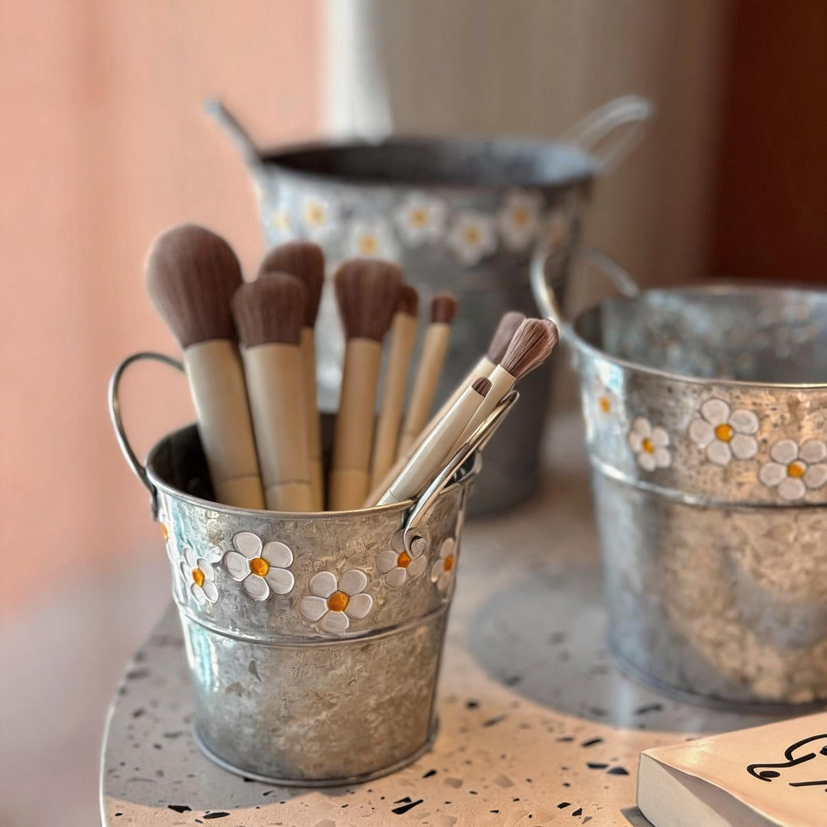 Painted Daisy Brush Bucket