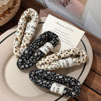 Ditsy Floral Padded Snap Clip