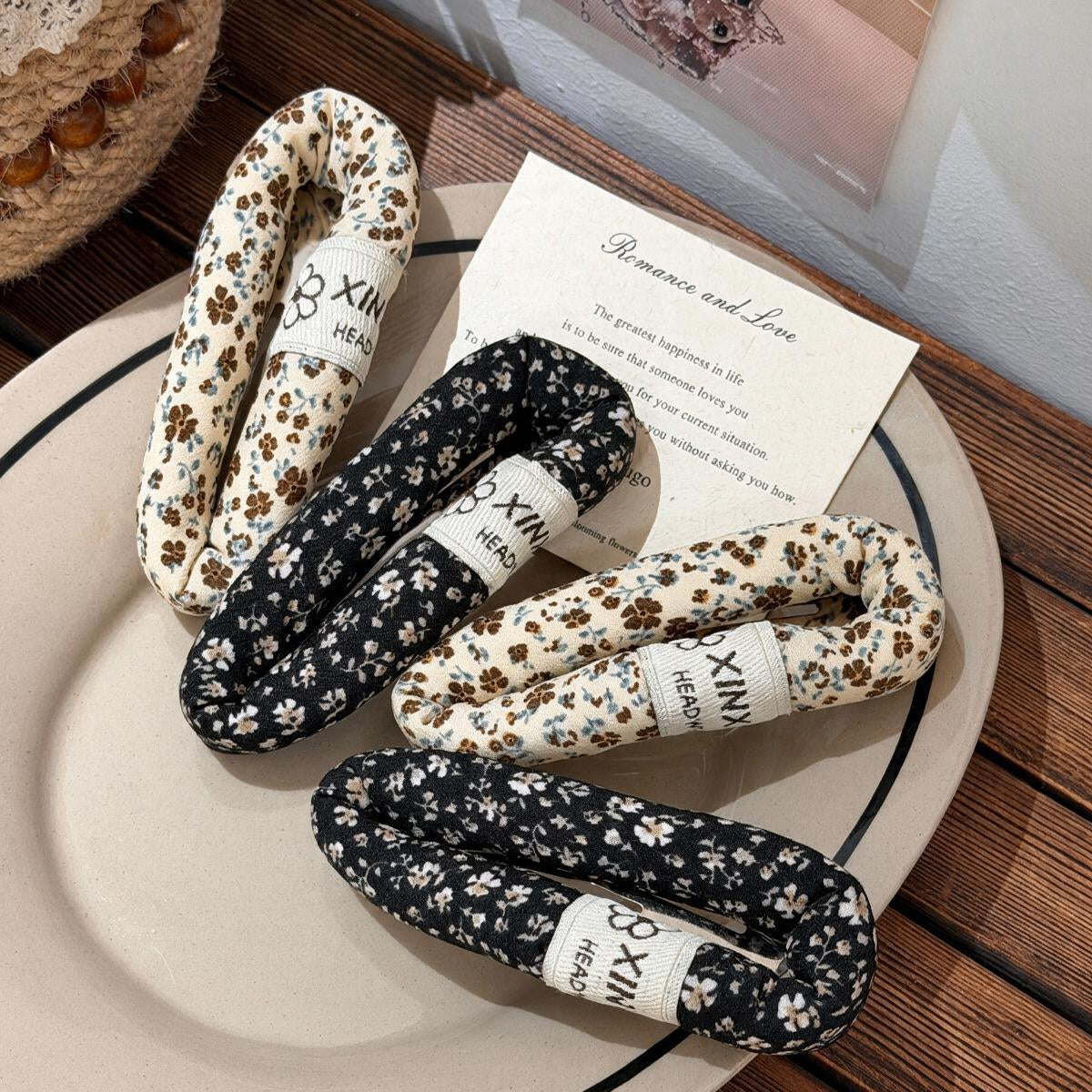 Ditsy Floral Padded Snap Clip