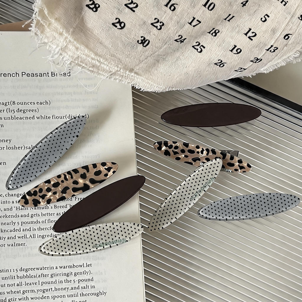 Retro Print Oval Hair Clips