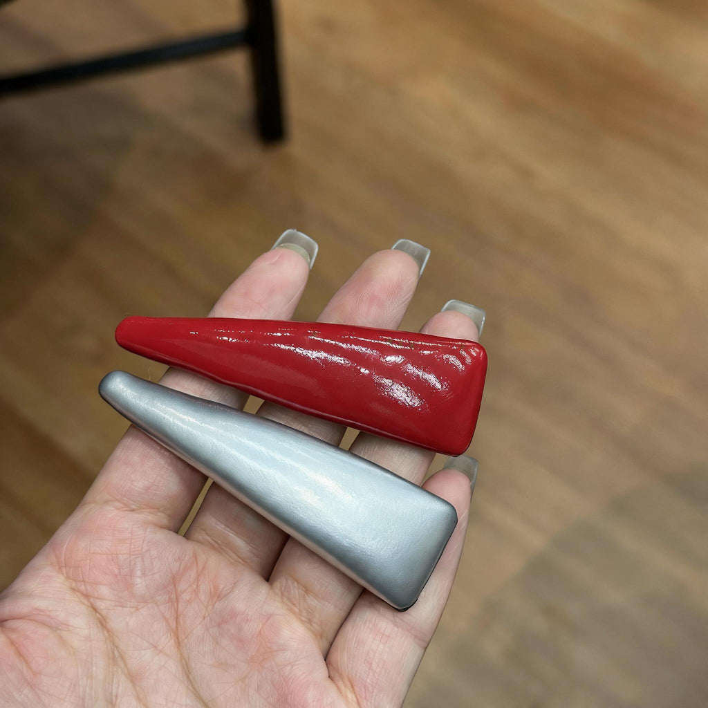 Glossy Triangle Snap Clip