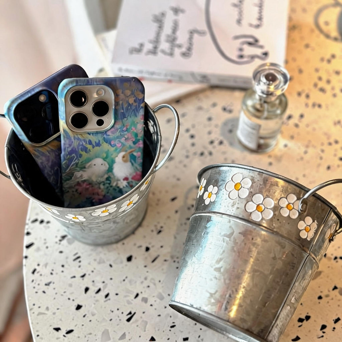 Painted Daisy Brush Bucket