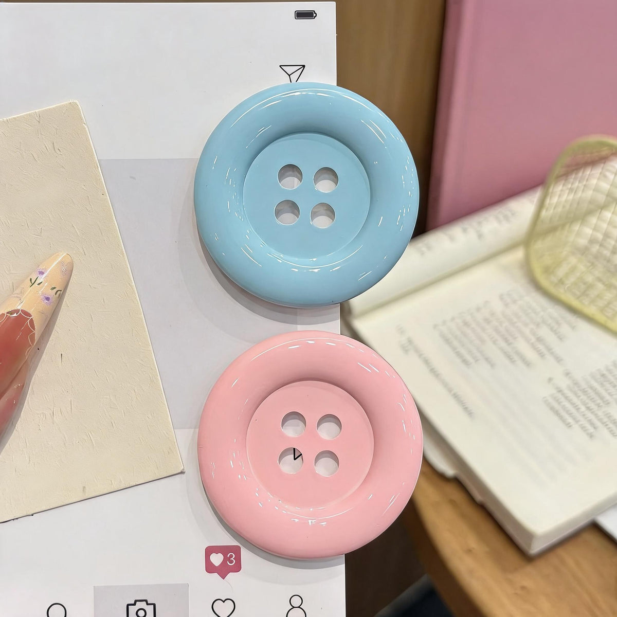 Oversized Button Fringe Clips