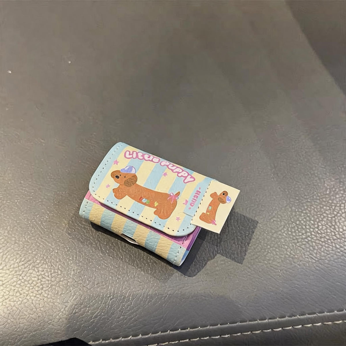 Little Puppy Striped AirPods Case