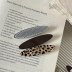 Retro Print Oval Hair Clips