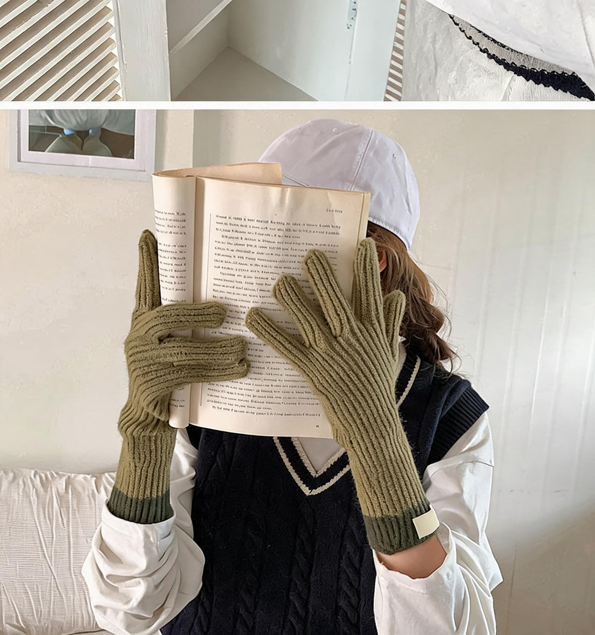 Contrast Cuff Touchscreen Gloves