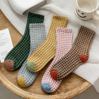 Waffle Check Contrast Toe Socks